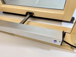 Электропривод цепной для мансардных окон с датчиком дождя и ПДУ