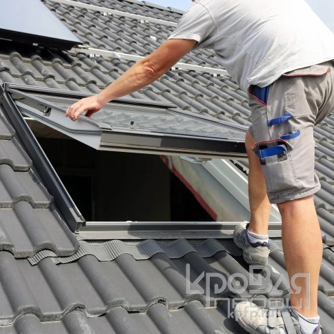 Монтаж мансардного окна до 78х118 см. в готовую кровлю фото 1