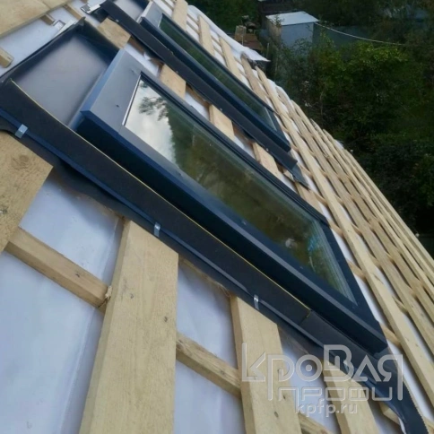 Монтаж мансардного окна до 78х118 см. в готовую кровлю фото 2