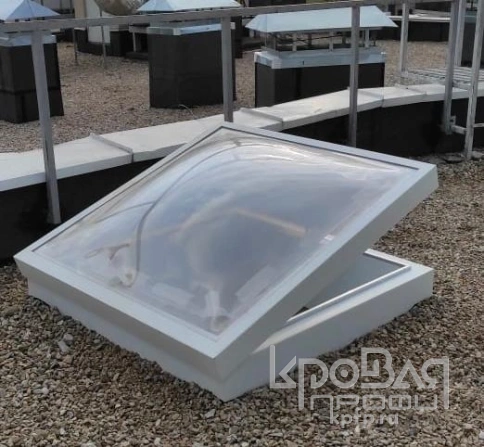 Зенитный фонарь 120x120 С ручным открыванием с поликарбонатным куполом фото 1